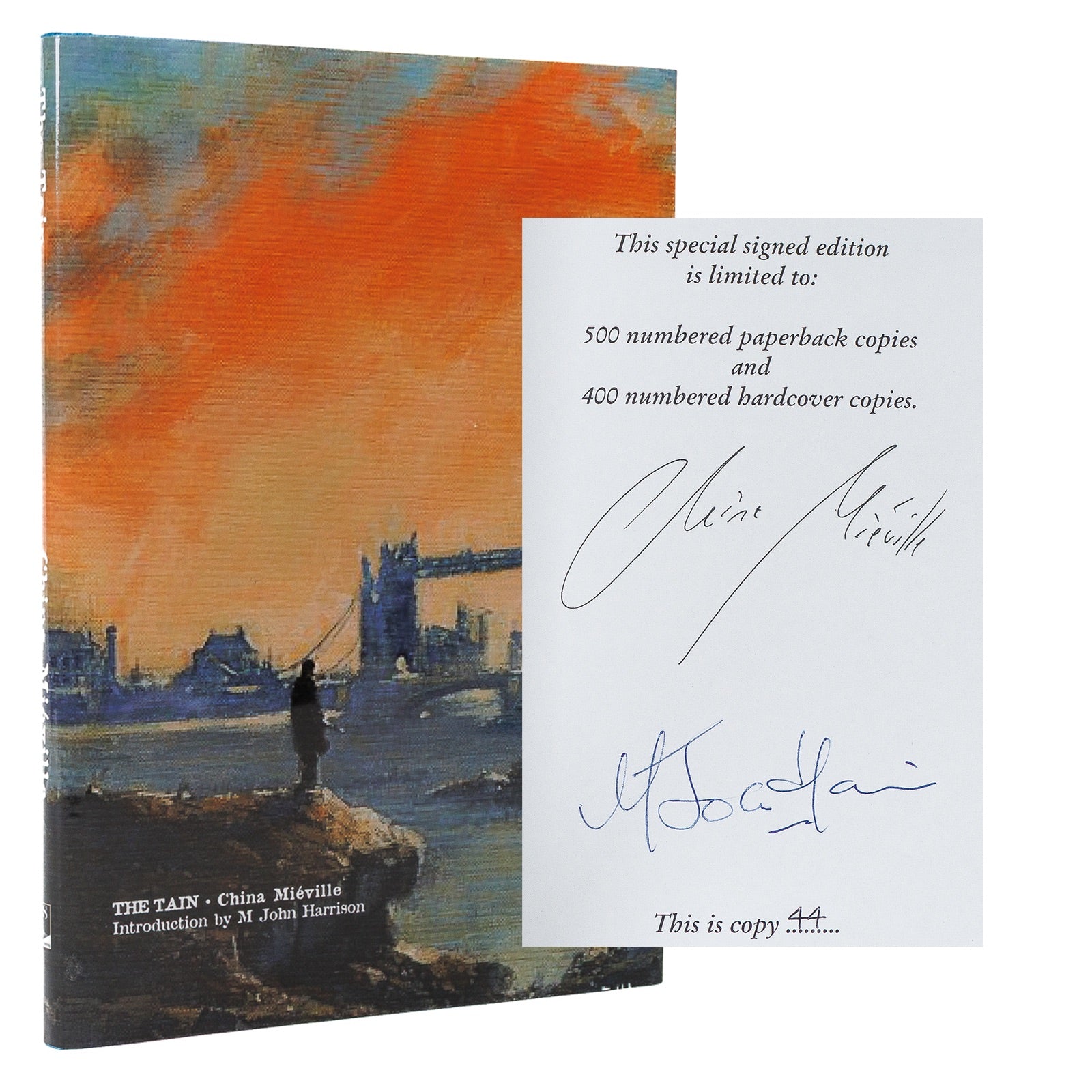 <center> China Mieville <br><i> THE TAIN </i><br> First Edition <br><i> PS SIGNED & LIMITED #44/400 </i><p> 2002 </center>